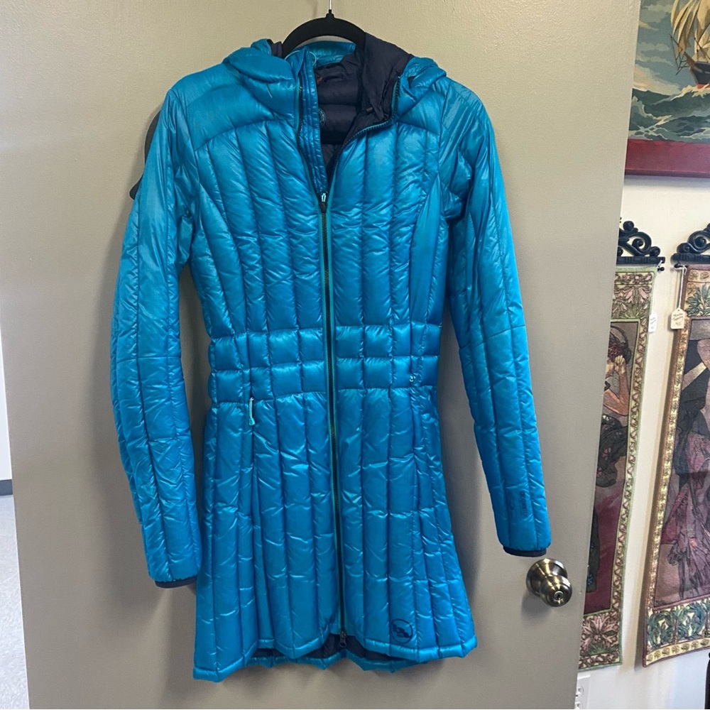 Big Agnes Blue Puffer Coat size Small